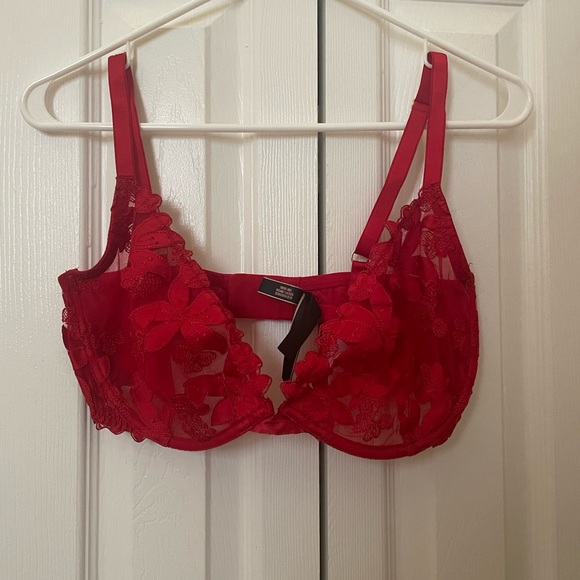 VICTORIA’S SECRET Unlined Floral Embroidered Demi Bra - Picture 3 of 3